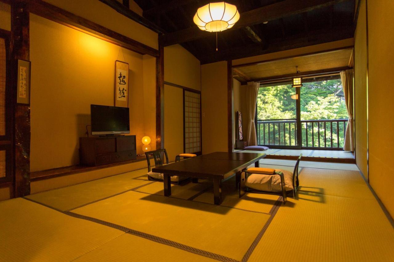Honke Bankyu Ryokan Nikko